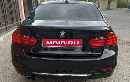 BMW 3 серия, 2011 год, 1 750 000 рублей, 3 фотография