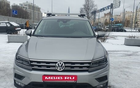 Volkswagen Tiguan II, 2019 год, 2 750 000 рублей, 2 фотография