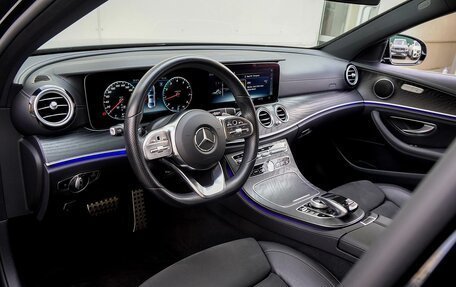 Mercedes-Benz E-Класс, 2019 год, 3 990 000 рублей, 14 фотография