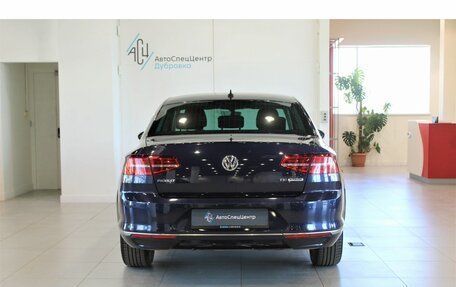 Volkswagen Passat B8 рестайлинг, 2017 год, 1 842 000 рублей, 6 фотография