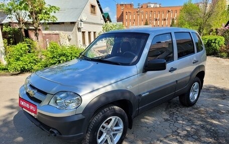 Chevrolet Niva I рестайлинг, 2012 год, 658 000 рублей, 8 фотография