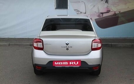 Renault Logan II, 2018 год, 1 090 000 рублей, 4 фотография