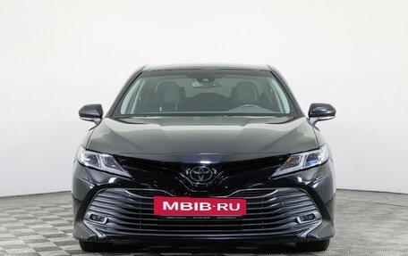 Toyota Camry, 2020 год, 3 450 000 рублей, 2 фотография