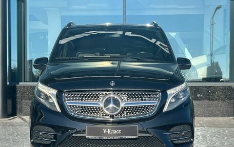 Mercedes-Benz V-Класс, 2018 год, 4 350 000 рублей, 5 фотография