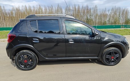 Renault Sandero II рестайлинг, 2017 год, 990 000 рублей, 10 фотография