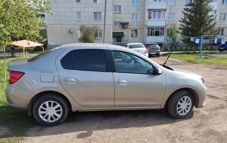 Renault Logan II, 2018 год, 1 090 000 рублей, 2 фотография