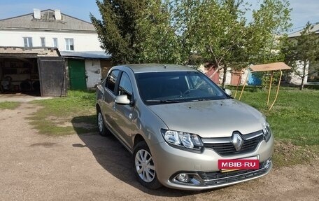 Renault Logan II, 2018 год, 1 090 000 рублей, 8 фотография