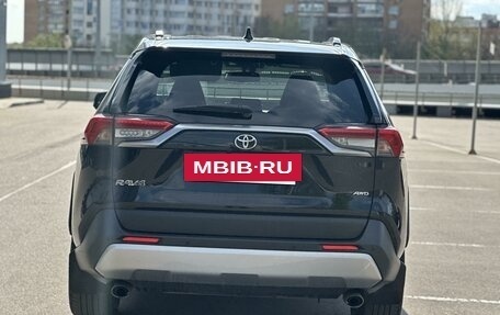 Toyota RAV4, 2020 год, 3 590 000 рублей, 5 фотография