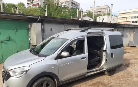 Renault Dokker, 2019 год, 2 600 000 рублей, 3 фотография