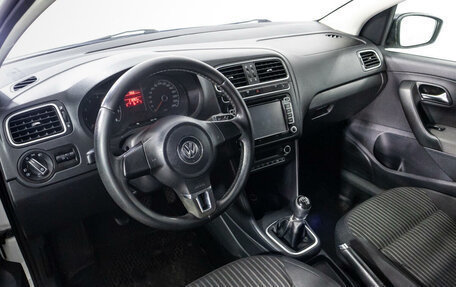 Volkswagen Polo VI (EU Market), 2014 год, 749 789 рублей, 11 фотография