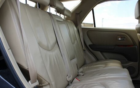 Lexus RX IV рестайлинг, 2000 год, 1 050 000 рублей, 11 фотография