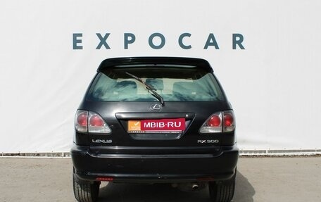 Lexus RX IV рестайлинг, 2000 год, 1 050 000 рублей, 4 фотография