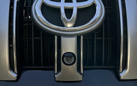 Toyota Land Cruiser Prado 150 рестайлинг 2, 2013 год, 4 050 000 рублей, 25 фотография