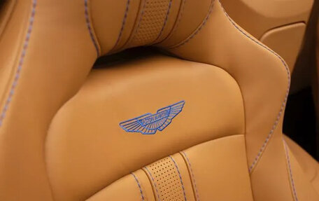 Aston Martin V8 Vantage IV, 2021 год, 20 000 000 рублей, 12 фотография