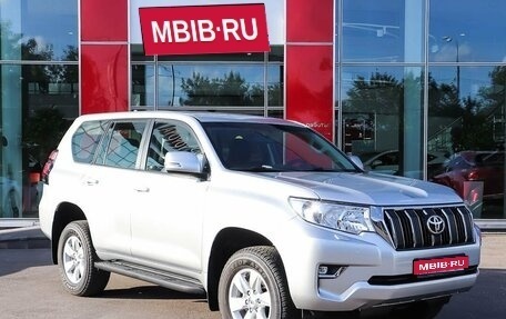 Toyota Land Cruiser Prado 150 рестайлинг 2, 2022 год, 9 500 000 рублей, 1 фотография