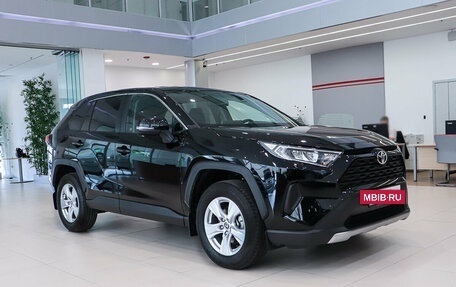 Toyota RAV4, 2023 год, 4 920 000 рублей, 6 фотография