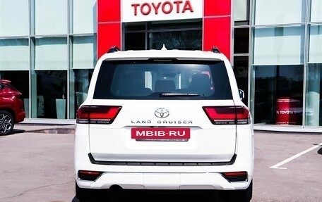 Toyota Land Cruiser, 2023 год, 15 790 000 рублей, 2 фотография