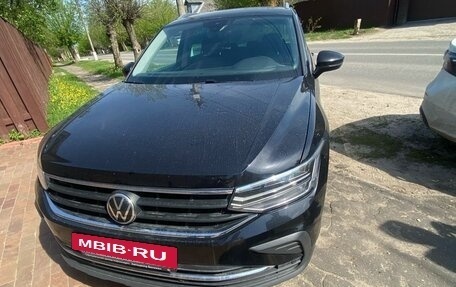 Volkswagen Tiguan II, 2020 год, 3 250 000 рублей, 6 фотография