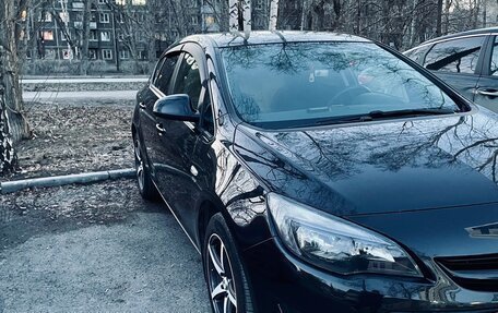 Opel Astra J, 2014 год, 1 500 000 рублей, 4 фотография