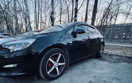 Opel Astra J, 2014 год, 1 500 000 рублей, 3 фотография