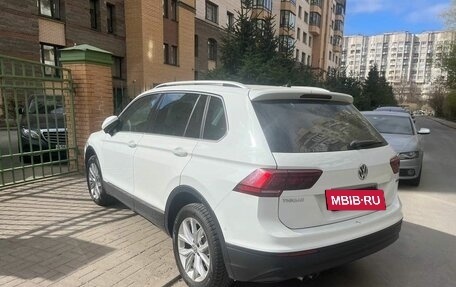 Volkswagen Tiguan II, 2018 год, 3 007 970 рублей, 3 фотография