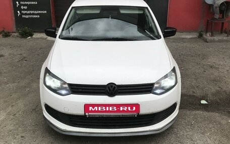 Volkswagen Polo VI (EU Market), 2011 год, 700 000 рублей, 5 фотография