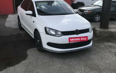 Volkswagen Polo VI (EU Market), 2011 год, 700 000 рублей, 6 фотография