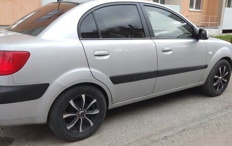 KIA Rio II, 2009 год, 670 000 рублей, 3 фотография