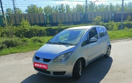 Mitsubishi Colt VI рестайлинг, 2006 год, 450 000 рублей, 1 фотография