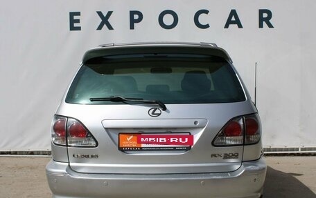 Lexus RX IV рестайлинг, 2001 год, 1 035 000 рублей, 5 фотография