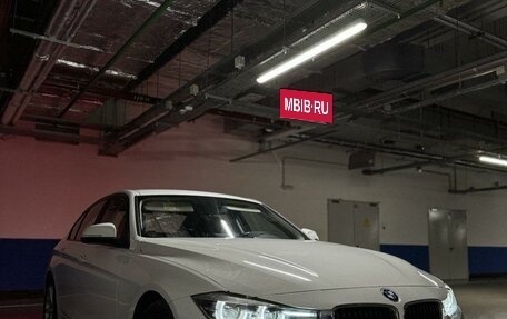 BMW 3 серия, 2018 год, 3 000 000 рублей, 3 фотография