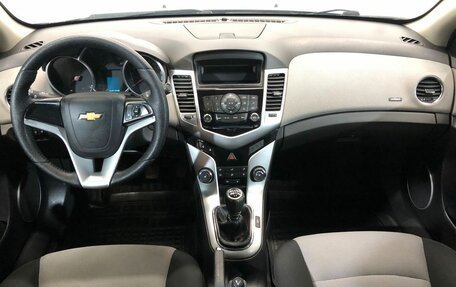 Chevrolet Cruze II, 2012 год, 848 000 рублей, 7 фотография