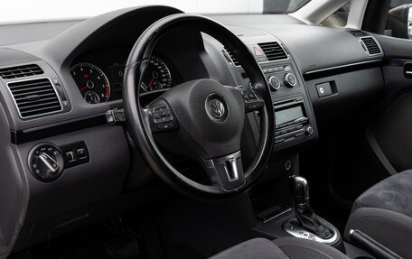 Volkswagen Touran III, 2012 год, 1 199 000 рублей, 15 фотография