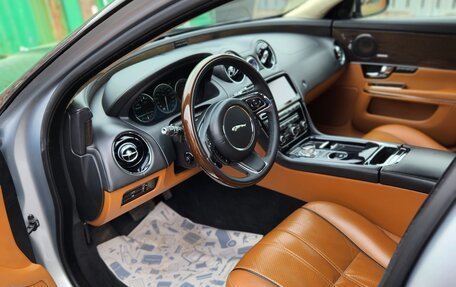 Jaguar XJ IV (X351), 2011 год, 3 200 000 рублей, 13 фотография
