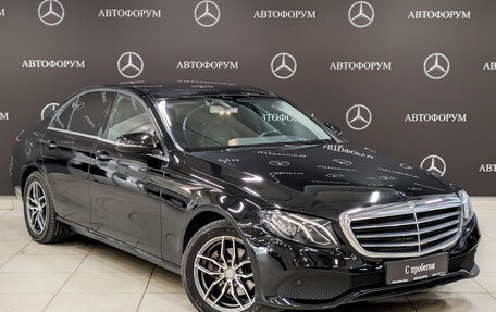 Mercedes-Benz E-Класс, 2018 год, 2 350 000 рублей, 6 фотография