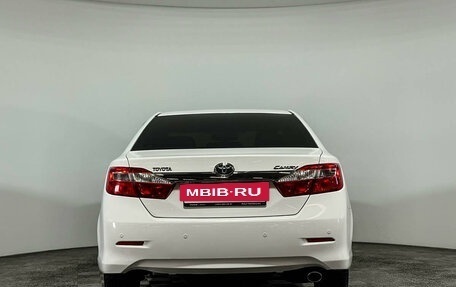 Toyota Camry, 2013 год, 2 147 000 рублей, 6 фотография