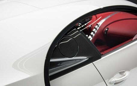 Bugatti Chiron, 2018 год, 388 000 000 рублей, 6 фотография