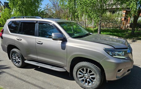 Toyota Land Cruiser Prado 150 рестайлинг 2, 2018 год, 6 400 000 рублей, 6 фотография