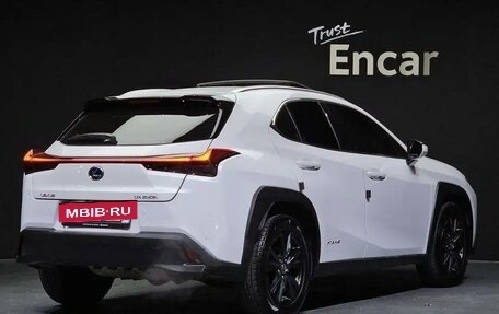 Lexus UX I, 2020 год, 3 600 000 рублей, 2 фотография