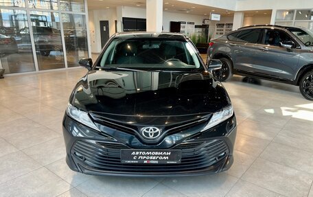 Toyota Camry, 2018 год, 2 549 000 рублей, 2 фотография