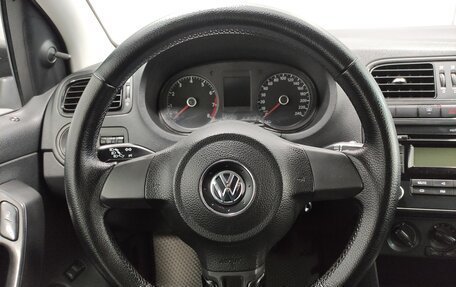 Volkswagen Polo VI (EU Market), 2015 год, 850 000 рублей, 7 фотография