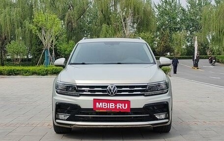 Volkswagen Tiguan II, 2021 год, 2 890 000 рублей, 2 фотография
