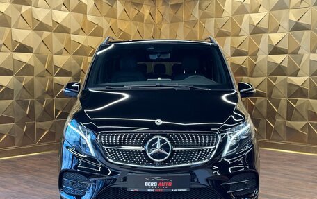 Mercedes-Benz V-Класс, 2023 год, 16 700 000 рублей, 1 фотография