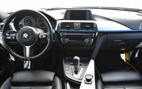 BMW 3 серия, 2018 год, 3 290 000 рублей, 12 фотография