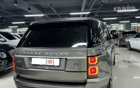 Land Rover Range Rover IV рестайлинг, 2020 год, 15 000 000 рублей, 3 фотография