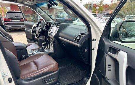 Toyota Land Cruiser Prado 150 рестайлинг 2, 2019 год, 5 550 000 рублей, 28 фотография