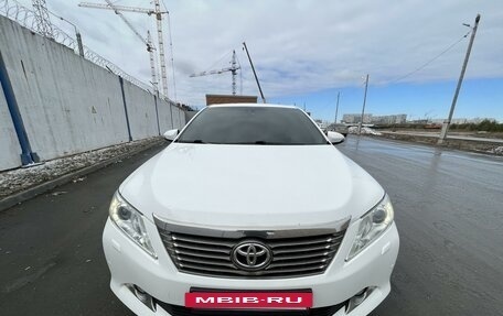 Toyota Camry, 2011 год, 1 850 000 рублей, 2 фотография
