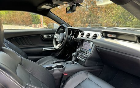 Ford Mustang VI рестайлинг, 2019 год, 8 фотография