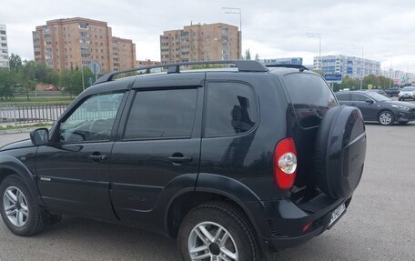 Chevrolet Niva I рестайлинг, 2017 год, 920 000 рублей, 3 фотография