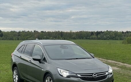 Opel Astra K, 2017 год, 1 290 000 рублей, 3 фотография